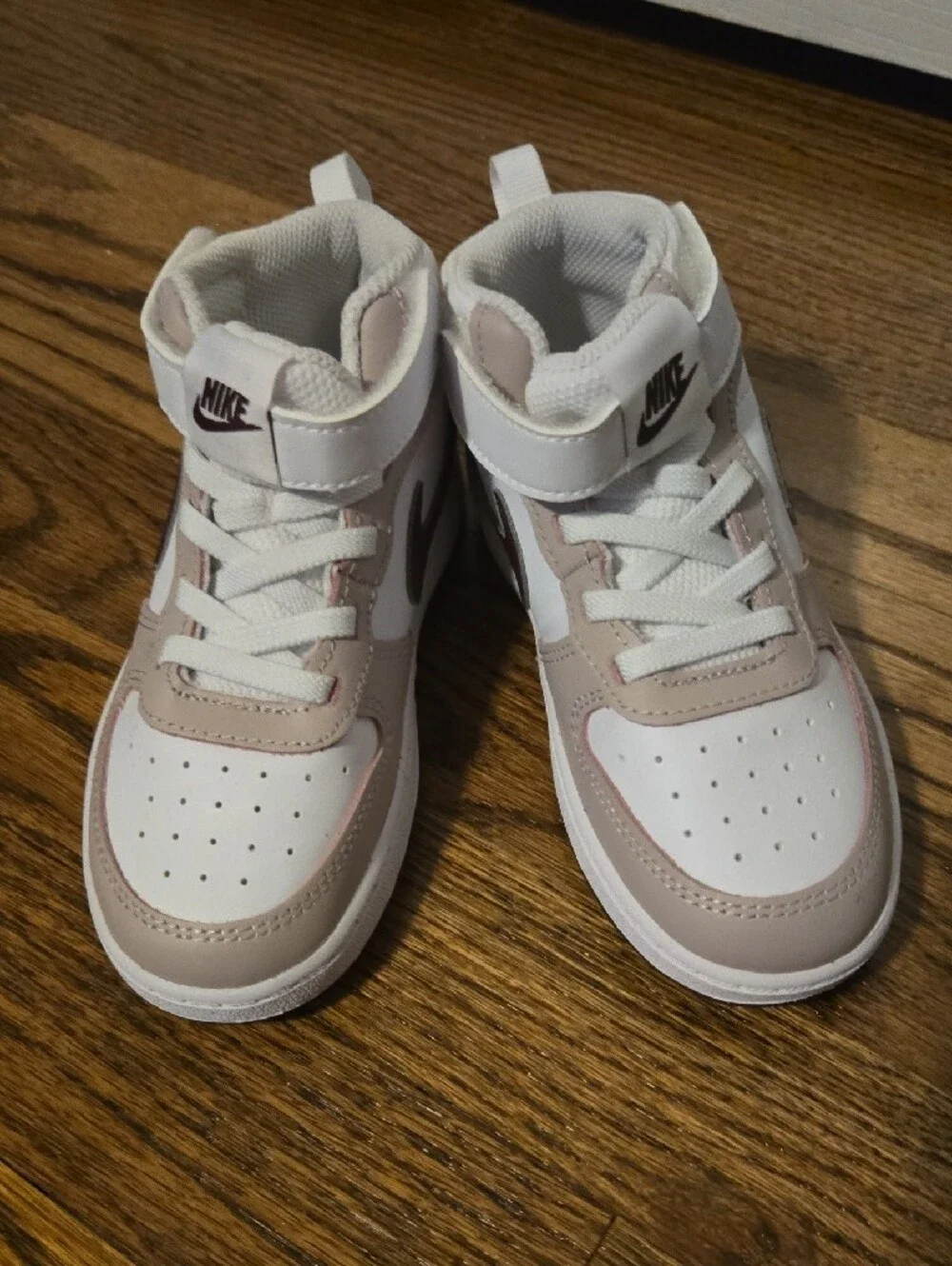 NWOT Nike Kids Mid-Top Sneakers in White, Taupe & Brown Swoosh